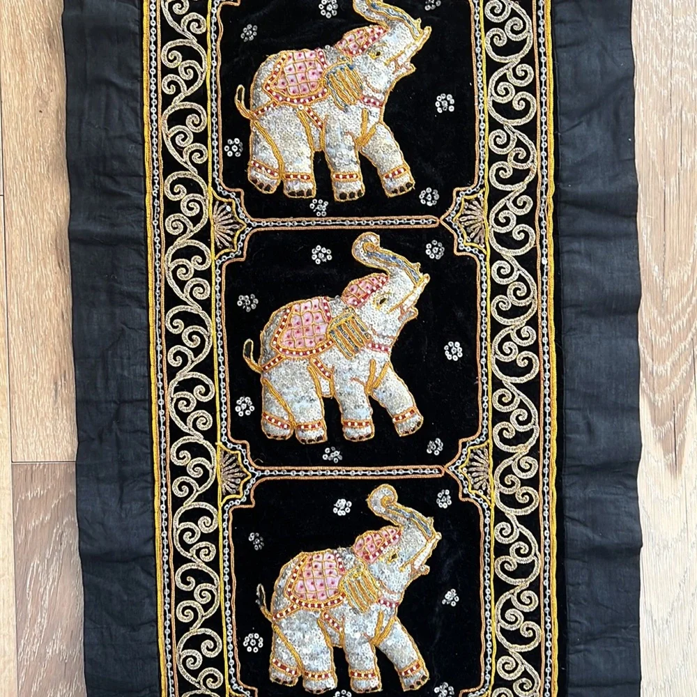 Kalaga Elephant Wall Hanging Tapestry